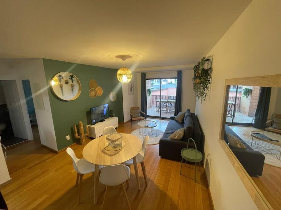 Le Grand Rue Apartment โทนง-เลส์-แบงส์ ภายนอก รูปภาพ